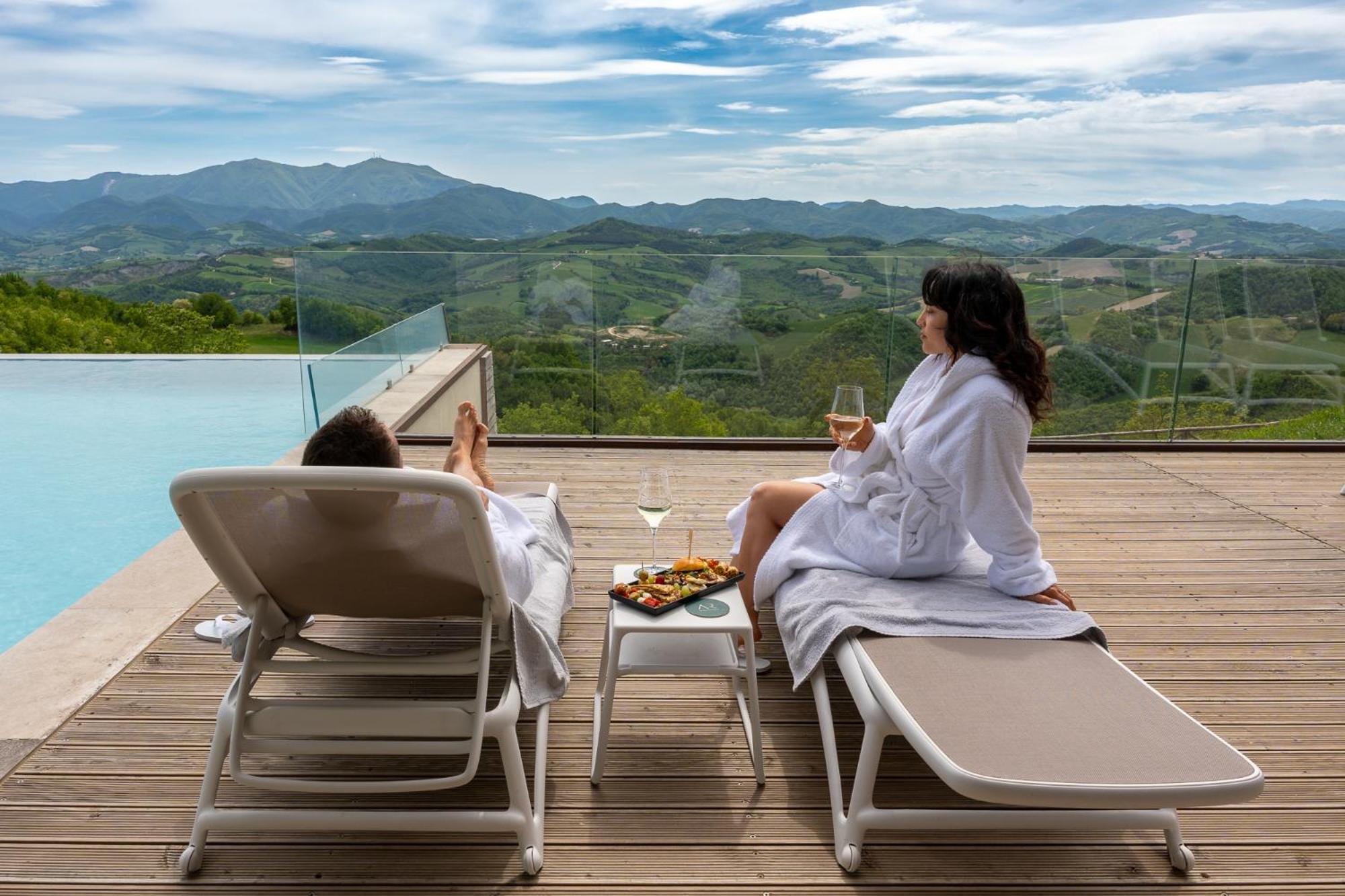 Aura Relais Hotel Urbino Exterior photo